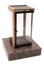 Grablaterne Grablampe Bronze wetterfest montiert auf  Granit stillvoll edel klar