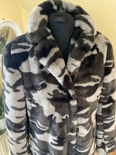 WUNDERVOLLE Plüsch Jacke Swinger Mantel ? 38 40 42 Frieda & Freddies Camouflage