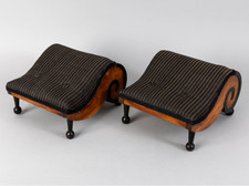 2 BIEDERMEIER FUSSBÄNKCHEN