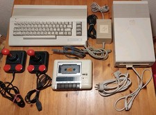 Commodore C64 Konvolut Datasette,Floppy,Joysticks