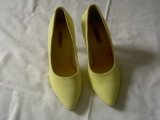 Pumps/High Heels gelb von Paul