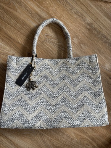 Anokhi book tote large bouclé - anokhi,