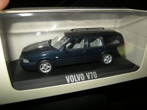 Minichamps volvo v70 - 1:43,
