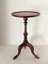 Kleiner Beistelltisch