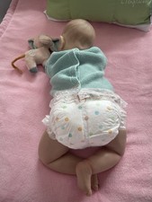 Neues kleines Reborn Baby