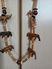 Halskette Holz Figuren Aus Afrika  Gebraucht