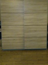 Kleiderschrank mit