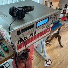 Akai S3000XL LED Display