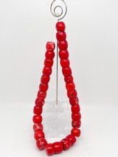 Strang gefärbte Koralle aus Nepal, 43 cm 