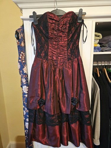 Vintage gothic ballkleid - vintage,