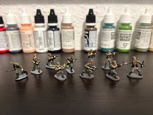Figruren 10 bemalte - 1:72,