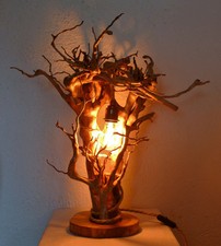 Tisch/Leselampe aus Wurzelholz mit Vintage-Metallfassung auf einer Ulmenscheibe