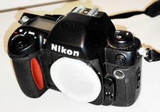 Nikon F100 Spiegelreflexkamera