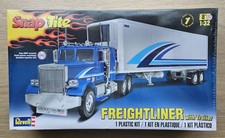 Revell 85-1981 Freightliner