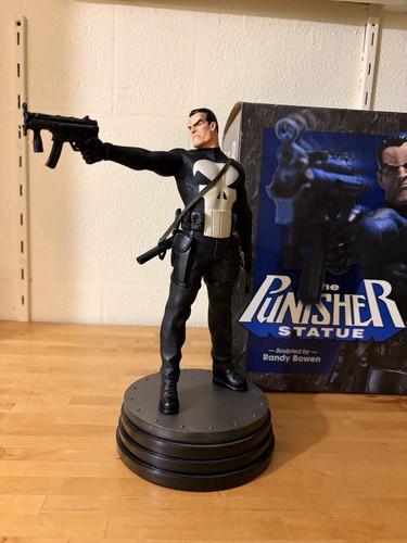 Punisher statue randy bowen - punisher,