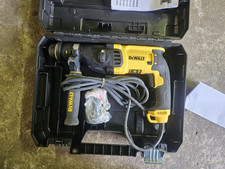 DEWALT SDS Plus Kombibohrhammer / Schlagbohrmaschine 800 Watt