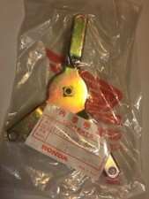 Halterung Luftfilter Honda VT 600 C  17211-MR1-000  NOS