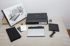 Wacom Intuos CTH-480S-S Tablet & Pen inklusive Wireless Accessory kit.