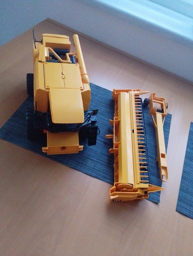 Bruder mähdrescher cat lexion - bruder,