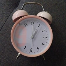 Wecker mechanisch Uhr Uhrzeit 