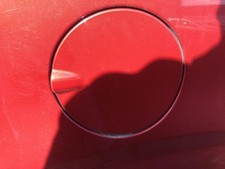 Chevrolet Aveo T300 Tankkappe Tankdeckel Tankverschluss weinrot