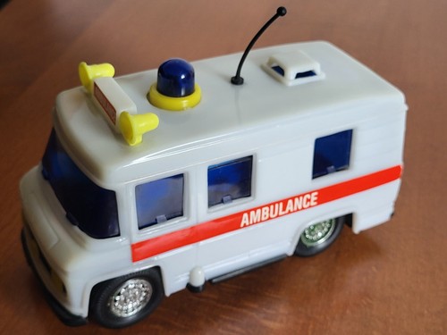 Krankenwagen modell - krankenwagen,