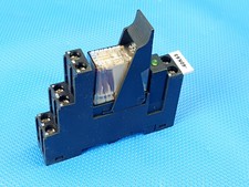 SCHRACK Relais SR2M V23047-A1024-A501, , Relaismodul mit Sockel ES 50/3