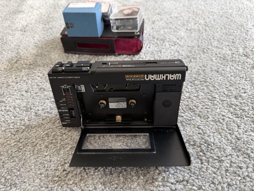 Sony professional walkman - sony,
