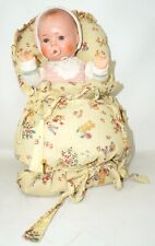 Puppe mit Schnuller im Steckkissen Masse 102 ALT 38cm /P16.6/12