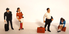 4 Modellbahnfiguren 4,0cm Hoch Metall Handbemalt  für Spur 0 , 1 : 45