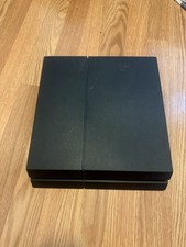Sony PlayStation 4 (500 GB)