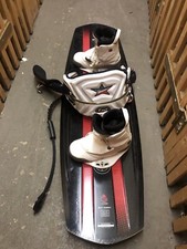 snowboard Mit Gürtel Und Schuhen 