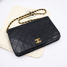 CHANEL Wallet On Chain