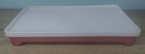 Color paprika tupperware - paprika,