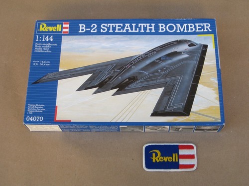 Revell 04070 boeing b 2 - •, b-2