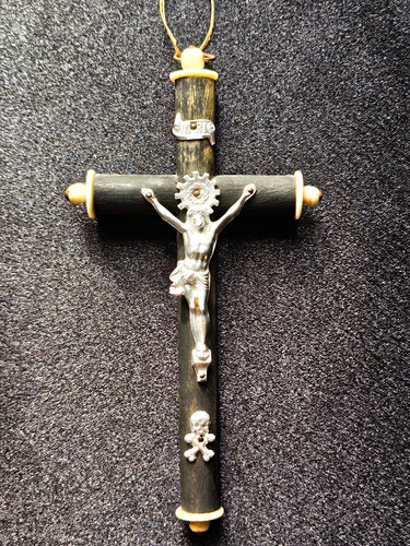 Altes kruzifix holzkreuz - kruzifix, mit