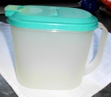 Tupperware Goldquell 1,2 L. Kanne Henkel Saft Saftkanne transparent petrol grün