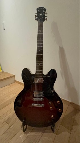 Epiphone semi hollow guitar - epiphone, semi-hollow
