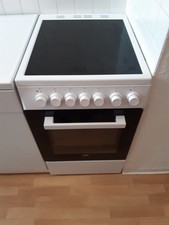 Beko FSM57100GW b100 Elektro-Herd mit Glaskeramik-Kochfeld, Freistehend