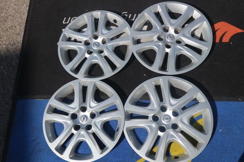 Opel original radkappen - x,