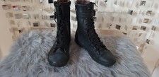 CHUCKS STIEFEL MIT SCHNALLEN #