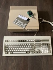 Commodore PC-1 with keyboard