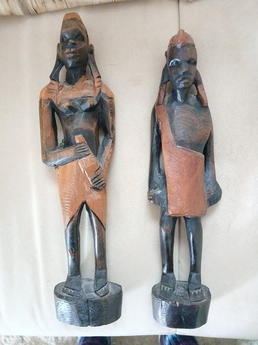 Handgeschnitzte figuren aus - handgeschnitzte,