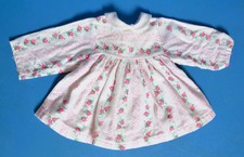 Puppenkleid, Rosenmuster, 22 cm lang f. Schildkröt, Kruse u.a.