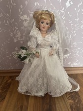 Prinzessin Diana Doll 41 cm Kleid weiß Hochzeit Christiane Off Porzellanpuppe