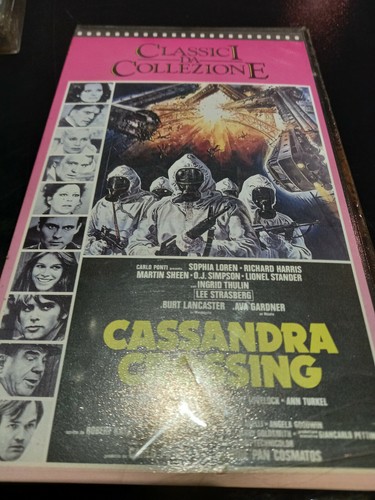 Vhs cassandra crossing - cassandra,