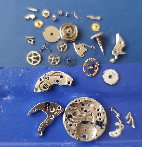 Universal geneve 106 - 106, u