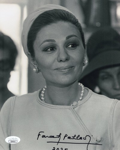 Farah pahlavi signed - farah, queen