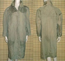 HELLBRAUNER REGENMANTEL -