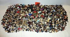 großer Posten Knöpfe, ca. 4,5kg, ideal für Basteln, Handarbeit, Kunsthandwerk !!